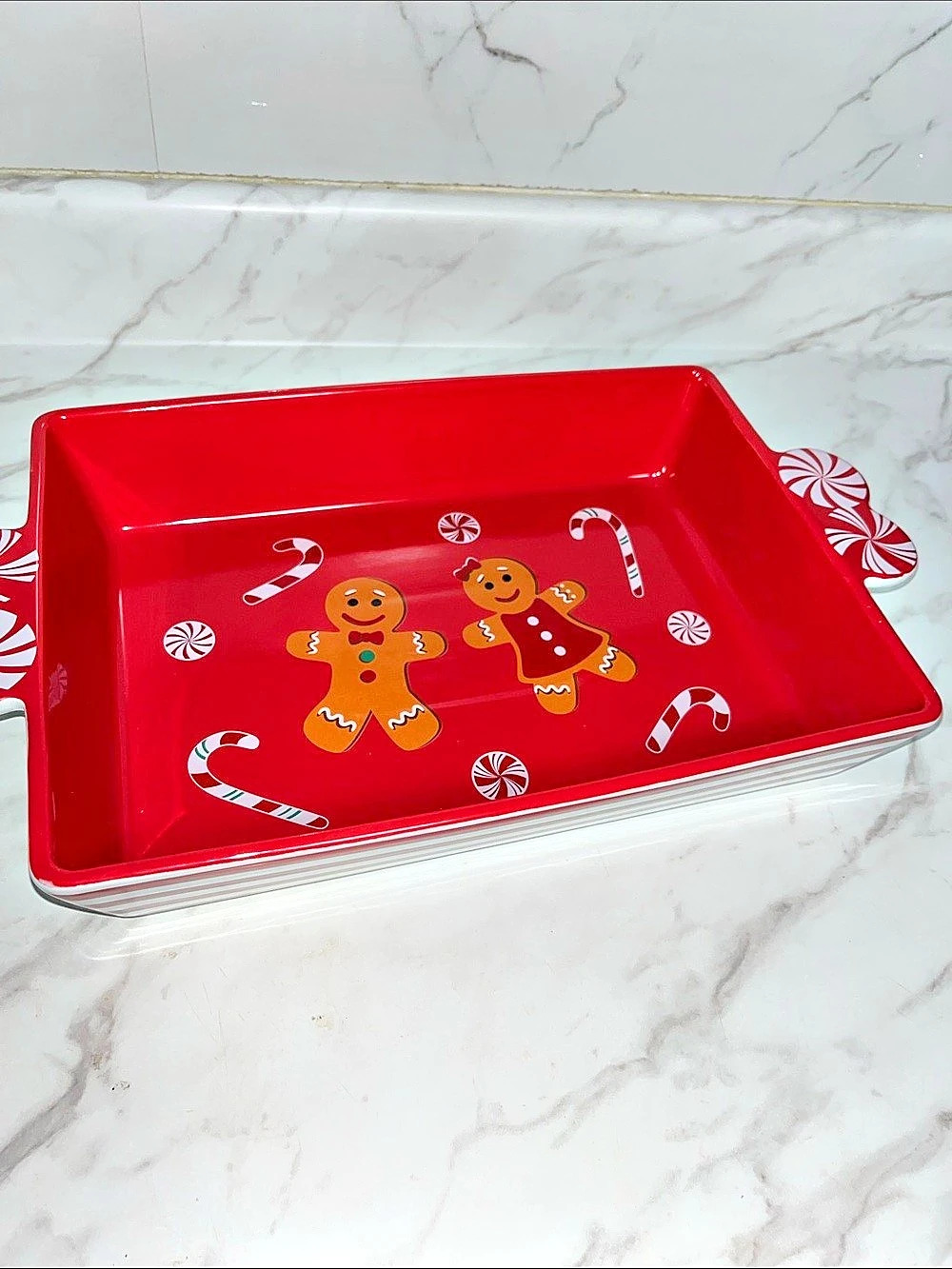 Gingerbread Holiday ceramic baking dish in Red & White 13x9